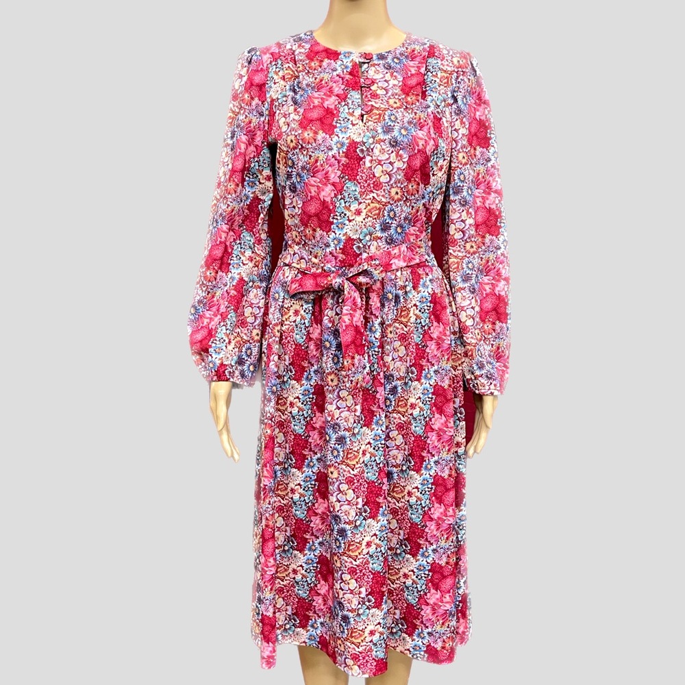 Vintage 1970’s Handmade Long Sleeve Dress with Matching Tie/Belt Size Medium